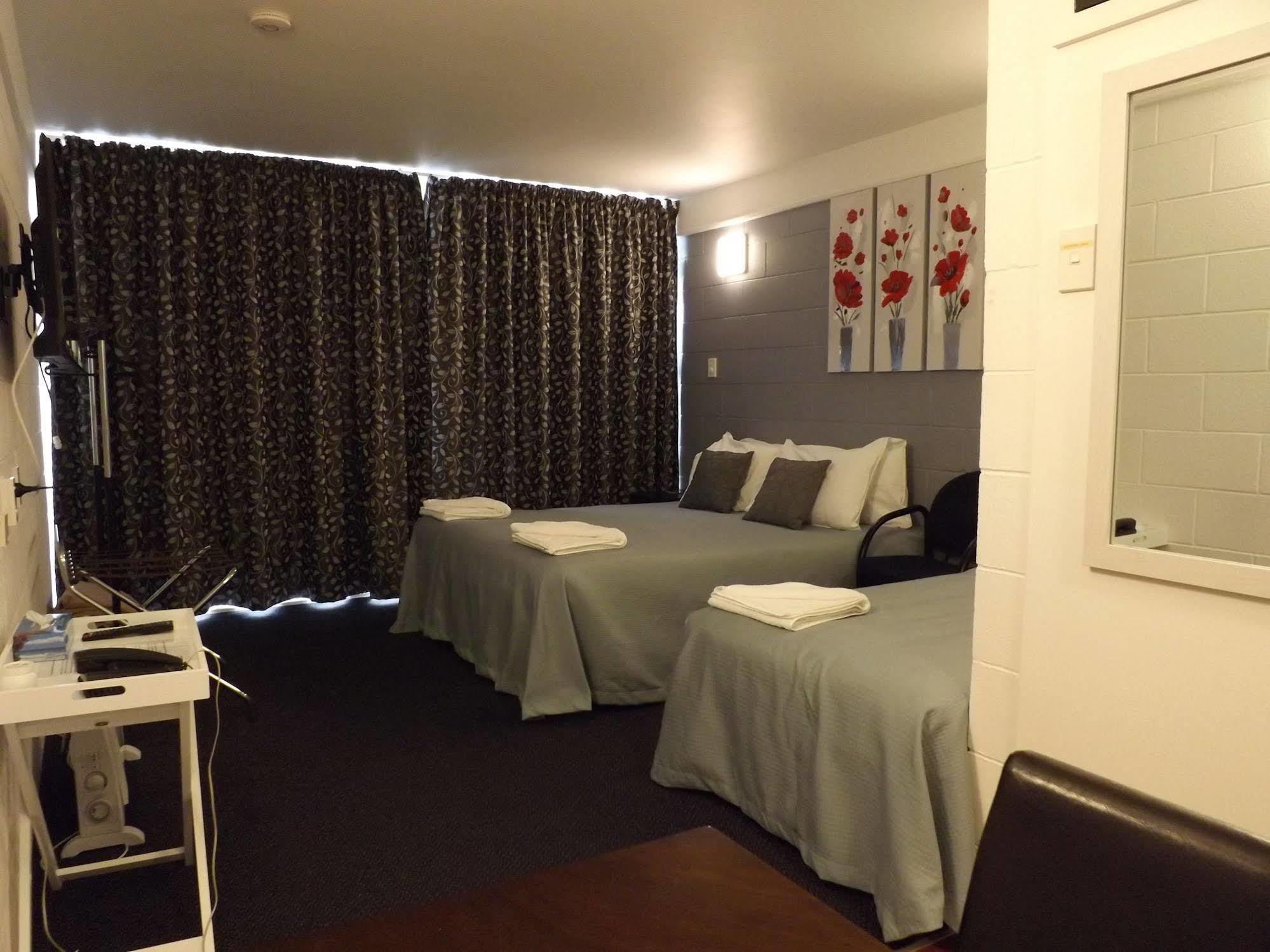 Raceway Motel Whanganui Esterno foto